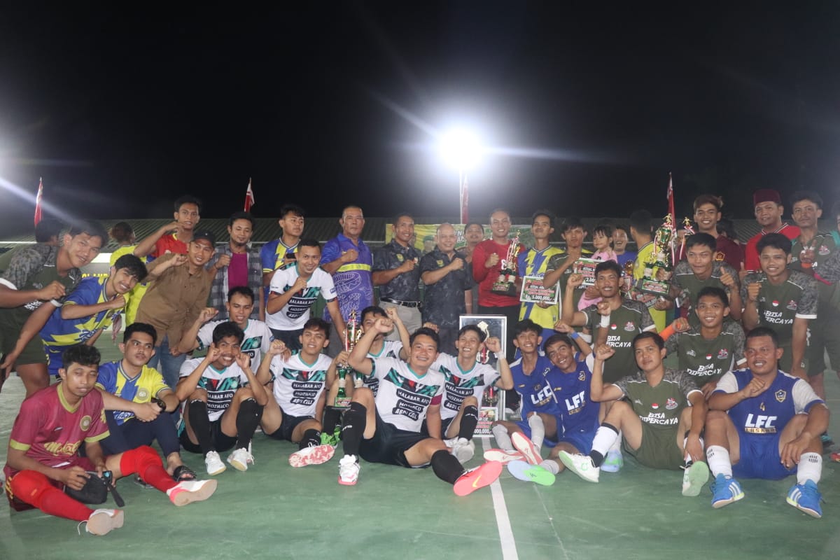 Dandim 0419/Tanjab Resmi Tutup Turnamen Futsal dan Bola Volly Dalam Rangka HUT TNI ke-77