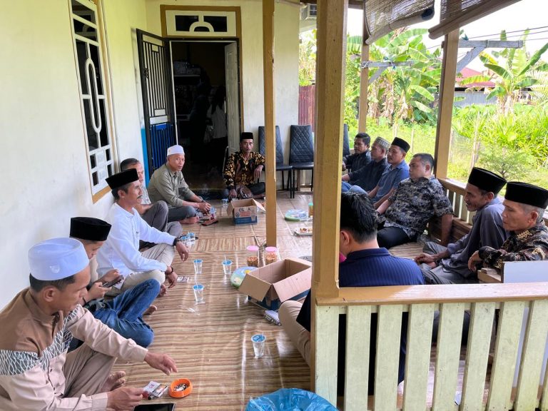 Ketua Komisi III DPRD Tanjab Barat Gelar Open House Dengan Warga