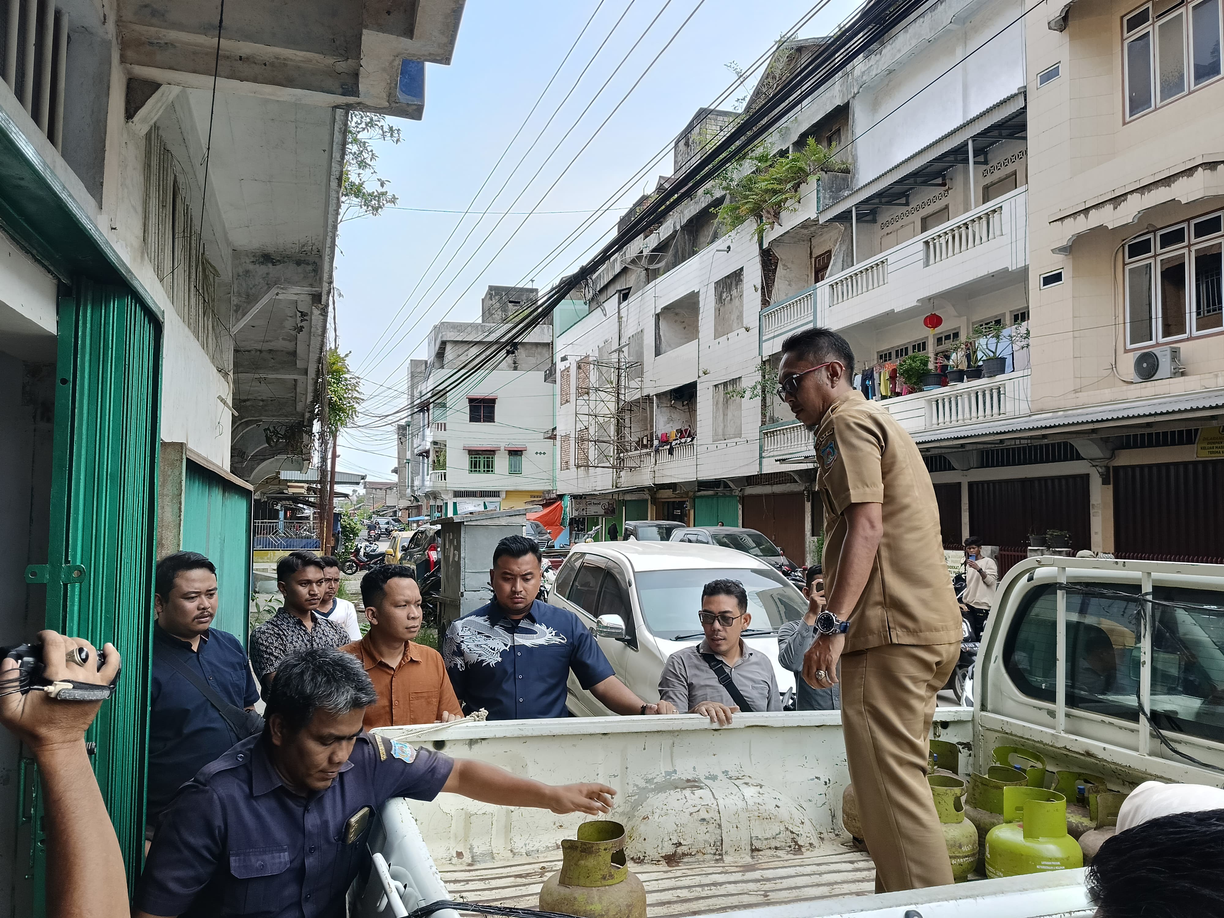 Pasca Temuan Penimbunan Tabung Gas, Bupati Perintahkan Disperindag dan Camat Pantau Penyaluran Gas LPG 3 Kg