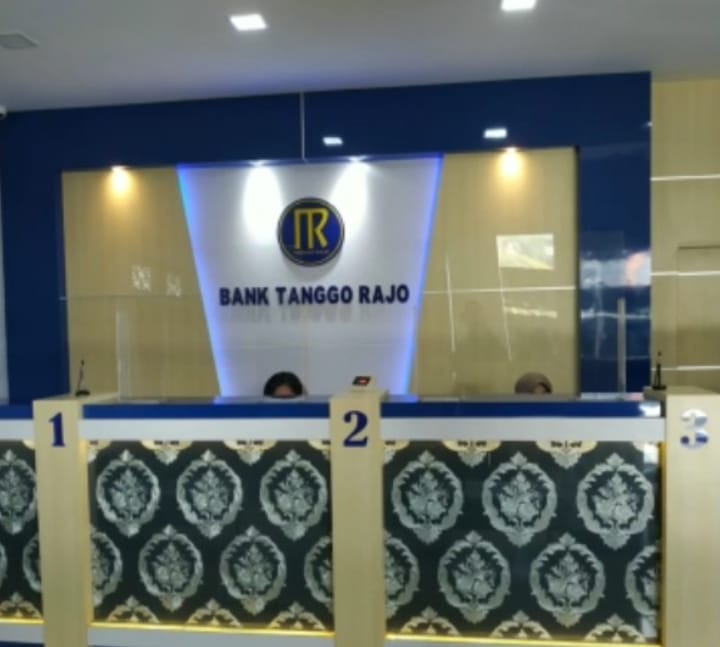 Diduga Saldo Nasabah BPR Tanggo Rajo Ditarik Sepihak Oknum Internal Bank, Dirut: Nanti Saya Jelaskan