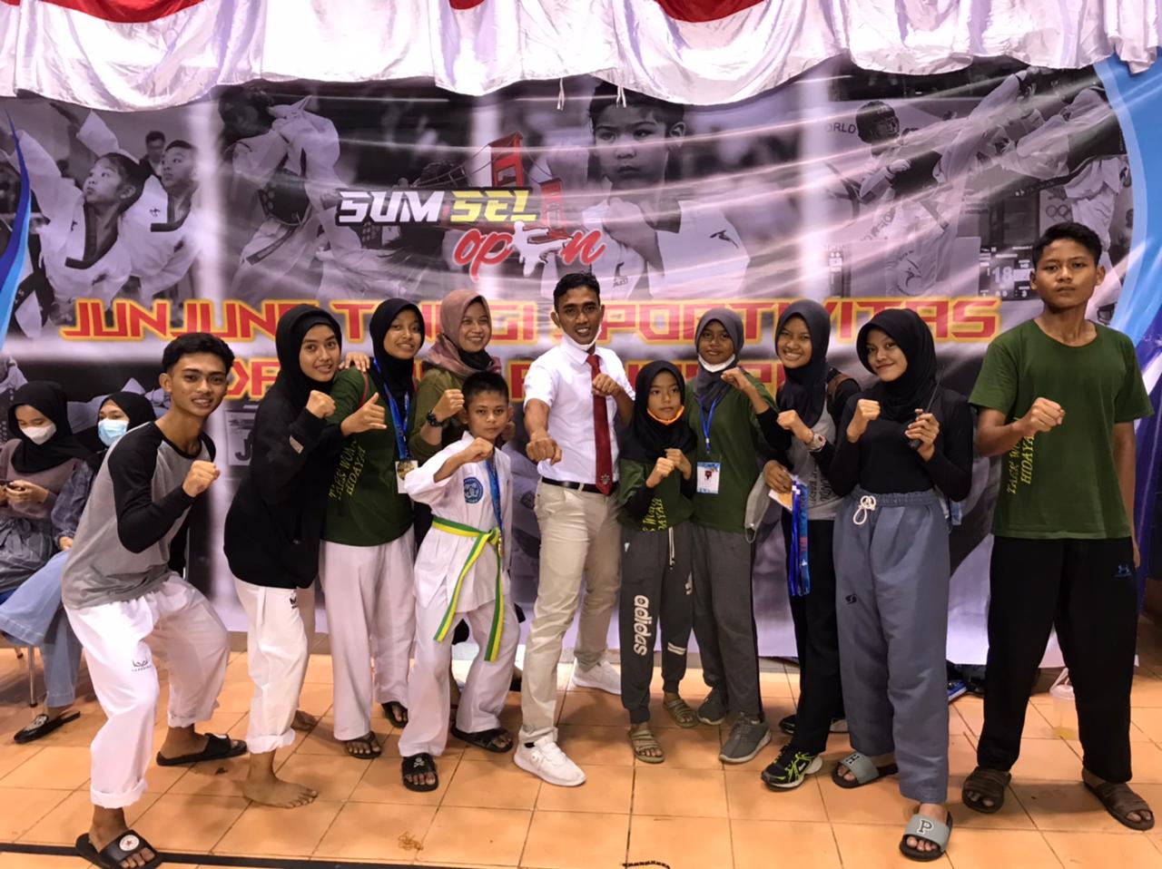 Atlet Taekwondo Tanjabbar Kembali Mendulang Emas, Peroleh 10 Medali di Open Sumsel 2022