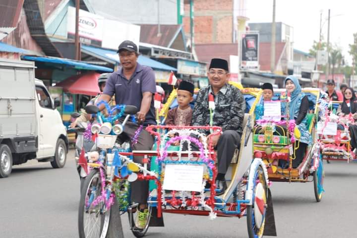 Meriahkan Hari Jadi ke-59 Tanjab Barat dan HUT RI ke-79, Pemkab Gelar Sunatan Massal