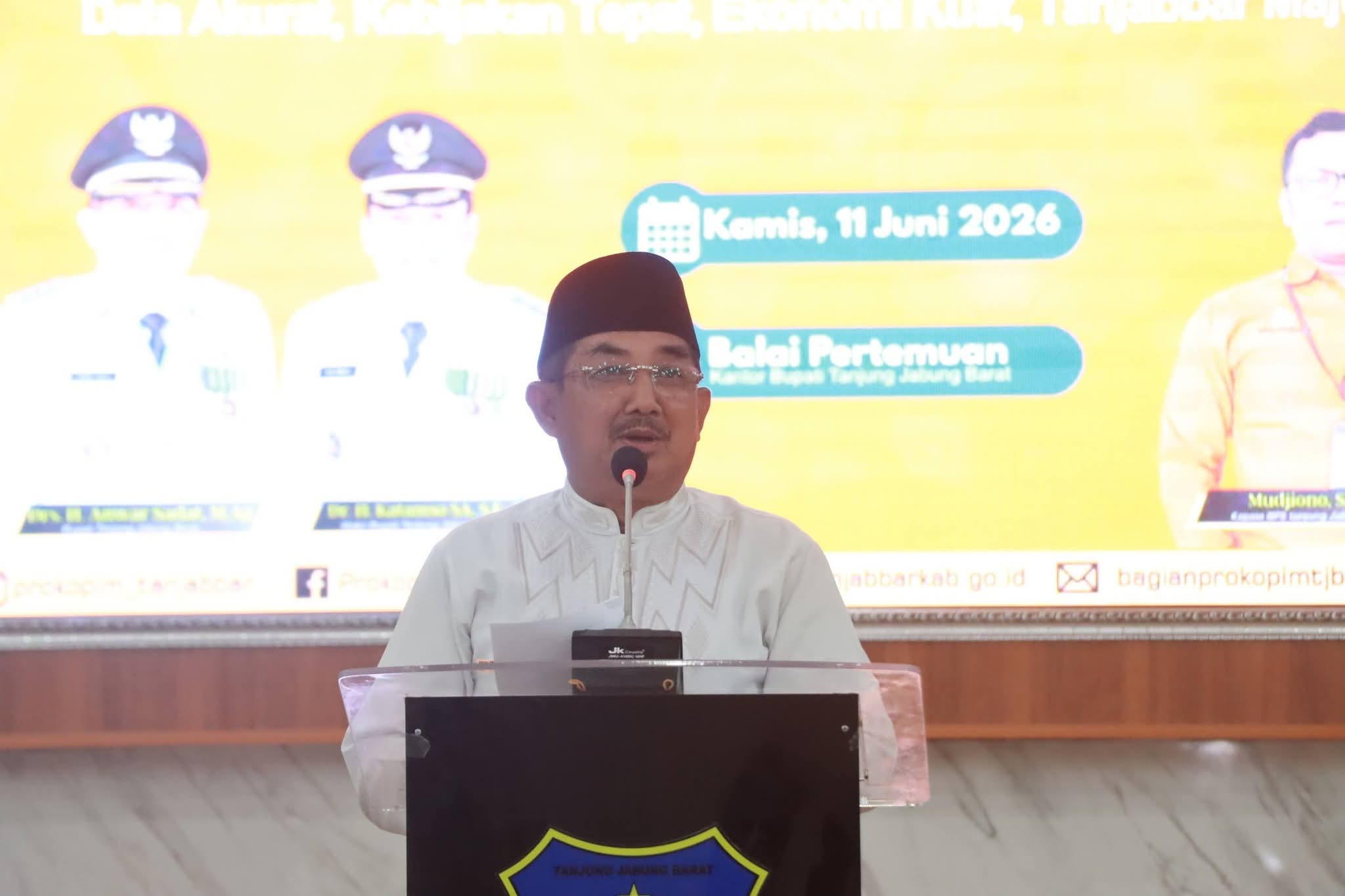 Bupati Tanjabbar Ajak Pelaku Usaha Berikan Data Akurat